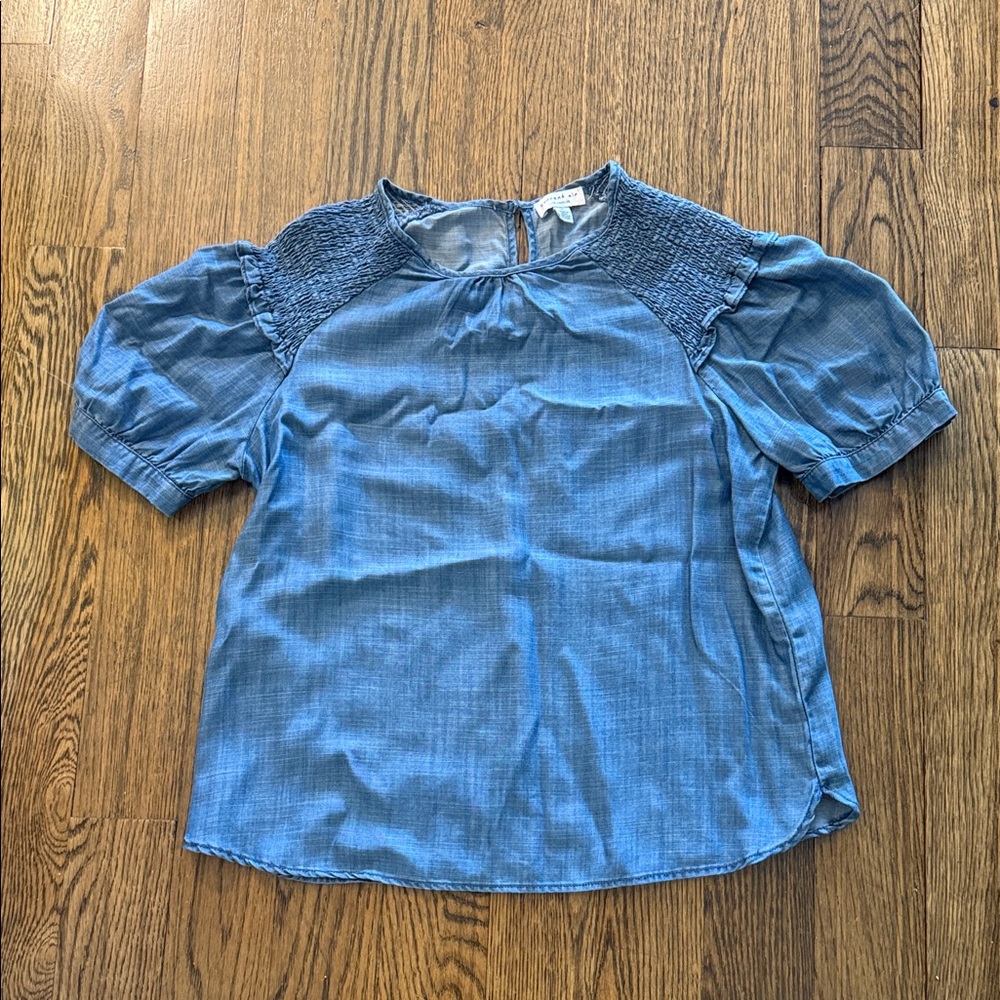 *Last Chance Price* Current Air Linen-style smocked Short sleeve blouse like new